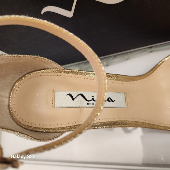 Nina "Veniza" Soft Platino Heeled Sandals. NIB. Size 6.5 - Picture 3 of 12